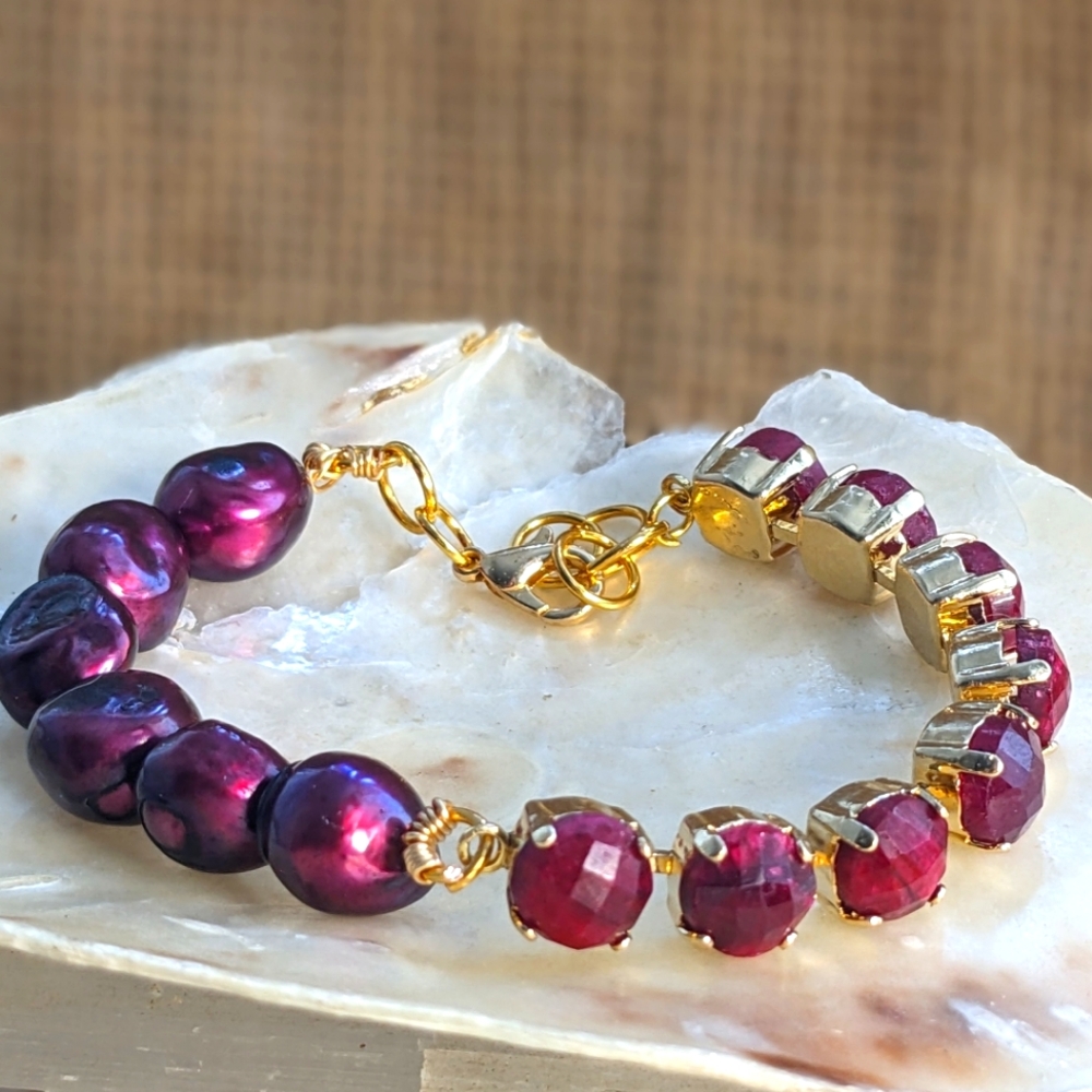 24 Total Carats Weight Natural Rough Ruby Wine Baroque Freshwater Pearl Bracelet